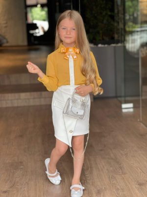 Enssemble jupe blanche et chemise orange 3 piéces – Image 2