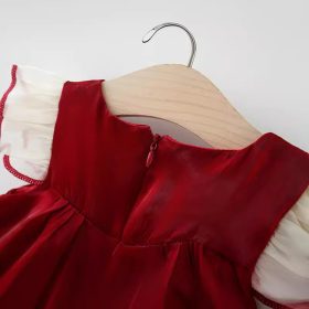 Robe rouge avec à nœud blanc – Image 3