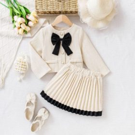 Tenue fille élégante à jupe plissée – Image 2