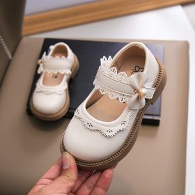 Chaussure avec détail Dentelle Royale beige