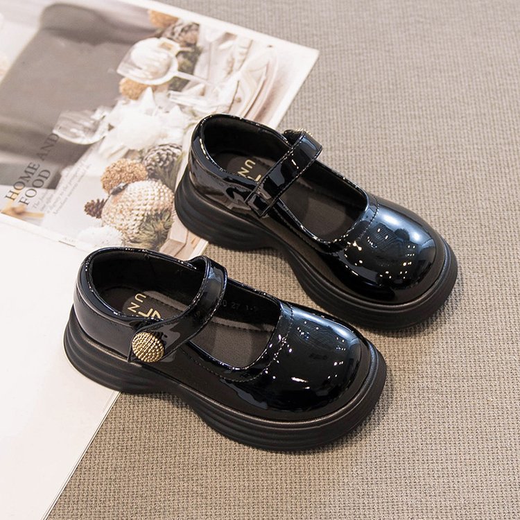 O1CN01bqFKGs22KJXcD7yxy_!!2219394047101-0-cib Chaussure noire Classic – Image 1