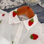 Enssemble chemise blanche motif fraise – Image 2