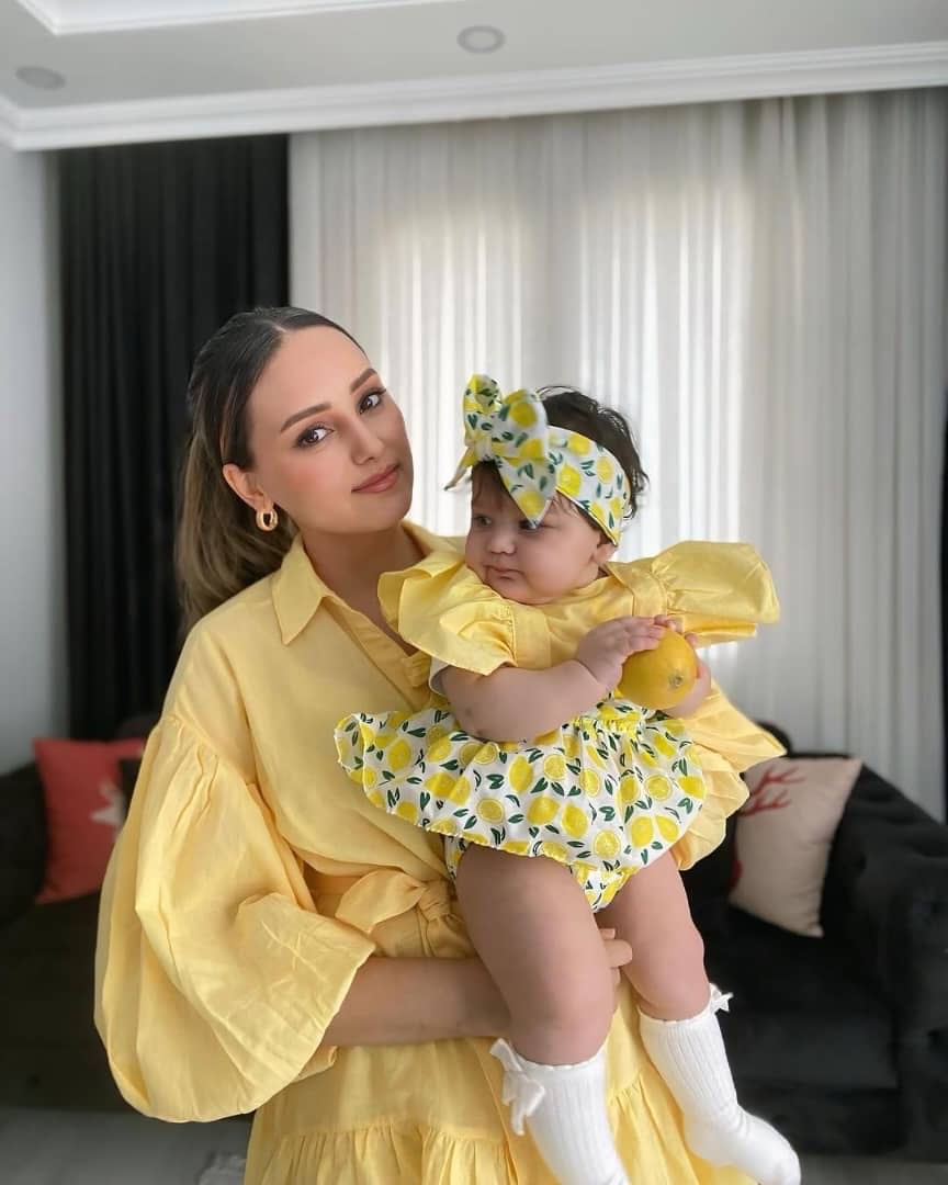 bad8fcfb-ef48-4363-88c9-9b2cc5ac8bb3 Robe bébé citron 🍋 3 pièces – Image 1