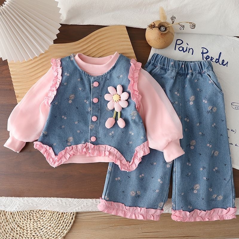 O1CN01VV86hkDyvAG1chua_!!2222133045849-0-cib Ensemble en jean à petites fleurs rose 3piéces – Image 1